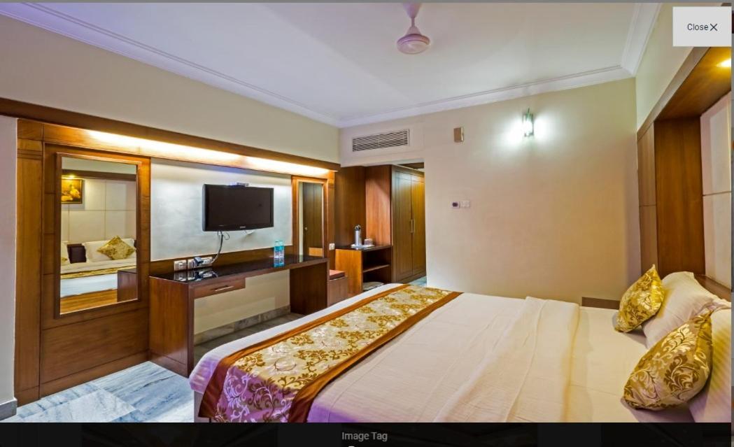 Hotel Plr Grand Tirupati Extérieur photo